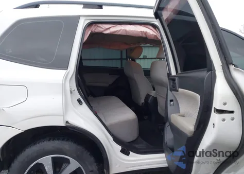 2018 Subaru Forester 2.5I z USA, uszkodzony, nr VIN JF2SJABC6JH495229